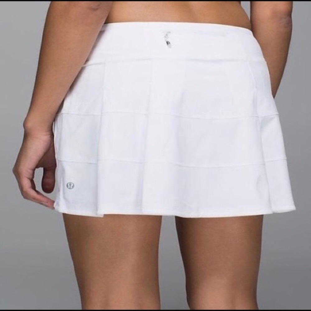 Lululemon white tennis skort size 4